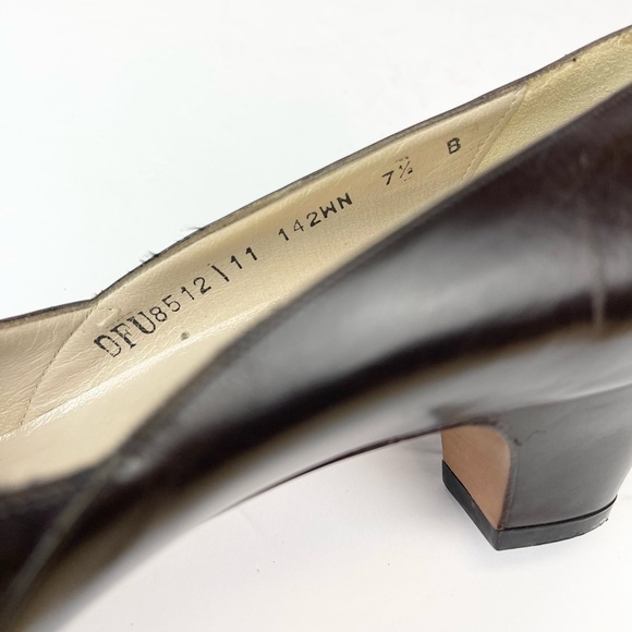 Salvatore Ferragamo Brown Leather Heels Size 7.5B - Picture 5 of 9